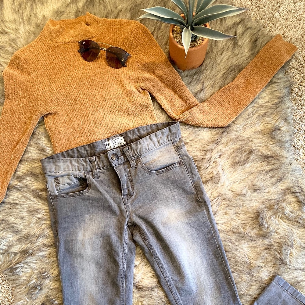 Free People Mid-Rise Jean/Jegging